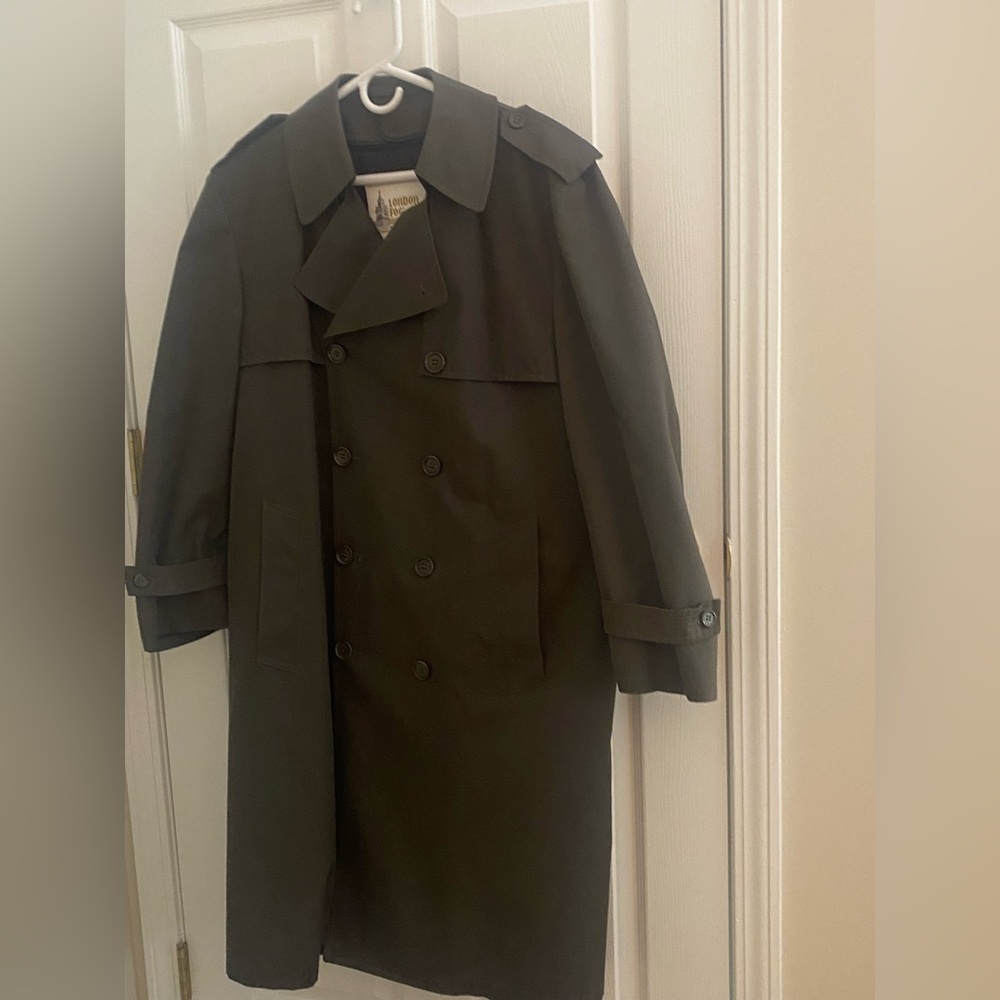 VINTAGE (90’s) Men’s London Fog Trench Coat Brown Size 42 Short